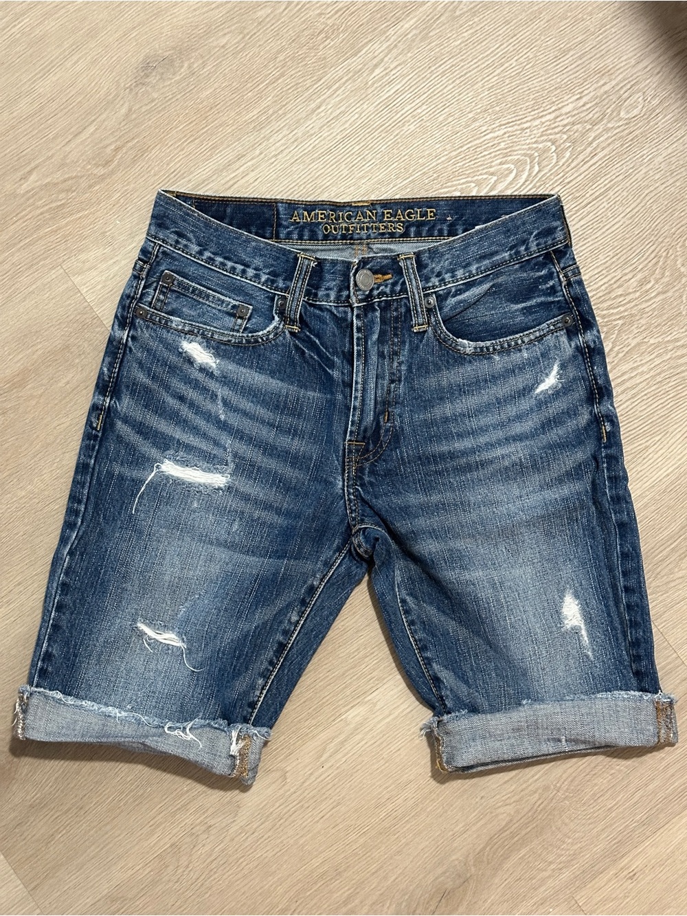 American Eagle Outfitters Men's Faded Blue Distressed Denim Shorts